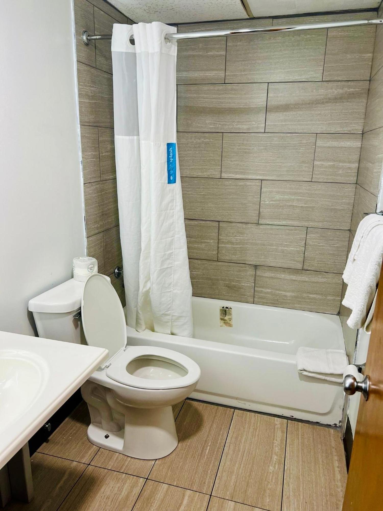 Travelodge By Wyndham Gallipolis Eksteriør bilde